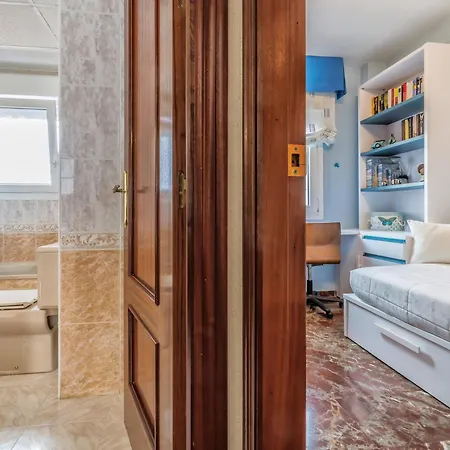 La Serena & Center & Parking *