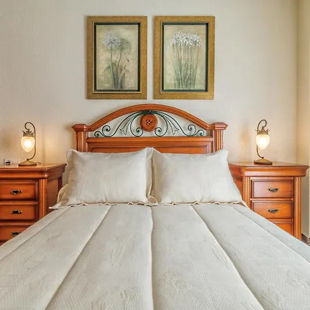 La Serena & Center & Parking